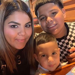 Meet your Posher, Perla